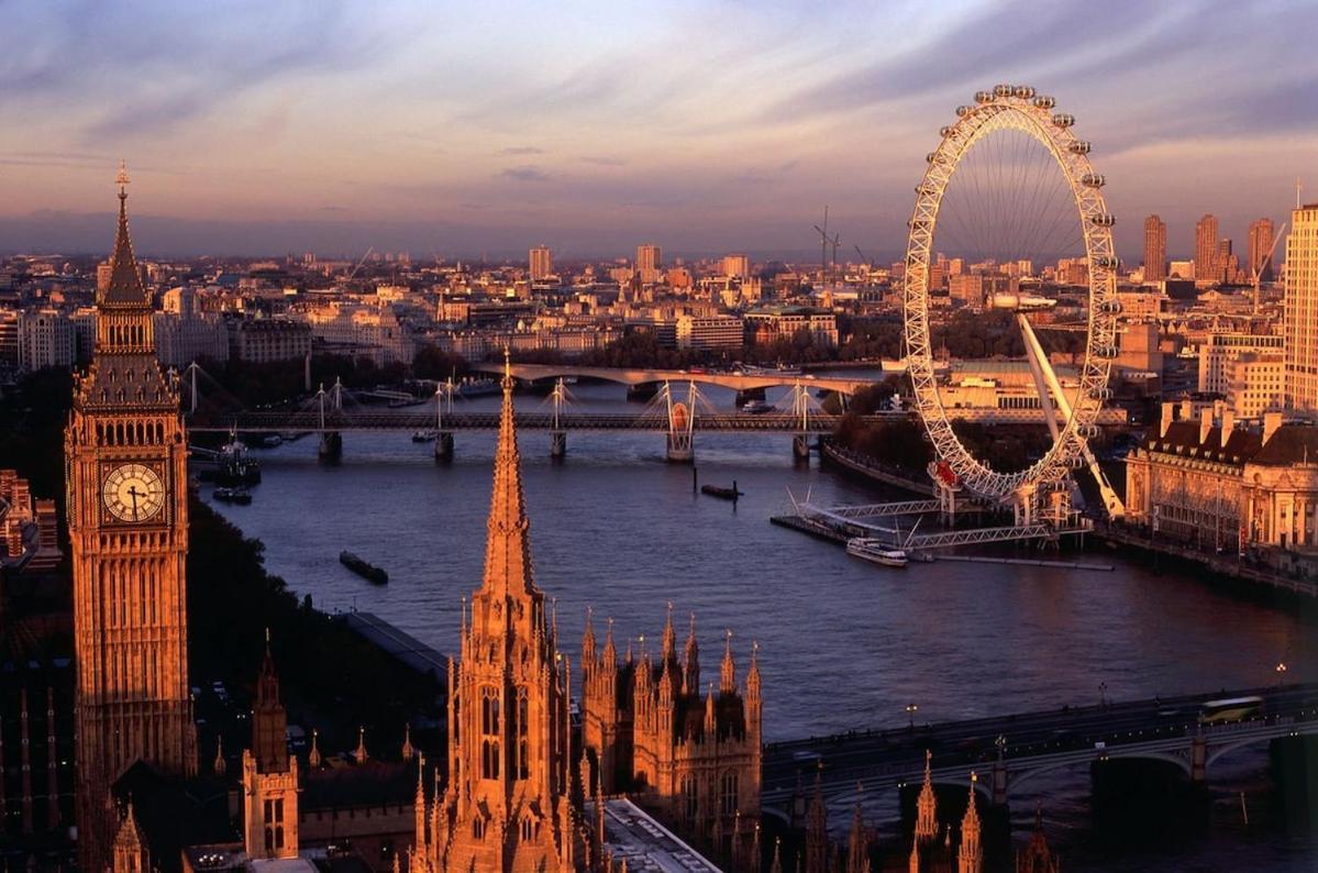 Appartamento Luxury 4beds West London-mobilerateoffers-zone1-family-tourist-weekly-wifi-sleeps7-netflix! Londra