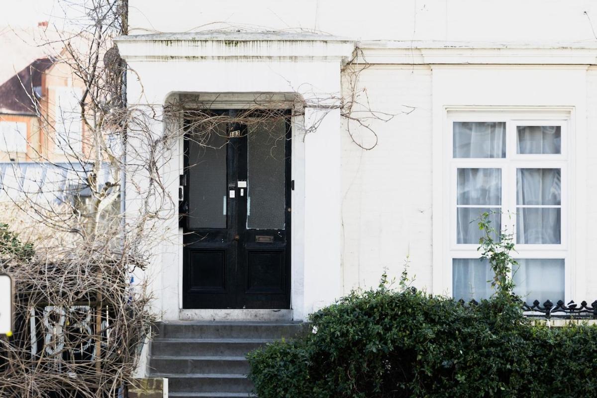 Appartamento Luxury 4beds West London-mobilerateoffers-zone1-family-tourist-weekly-wifi-sleeps7-netflix! Londra