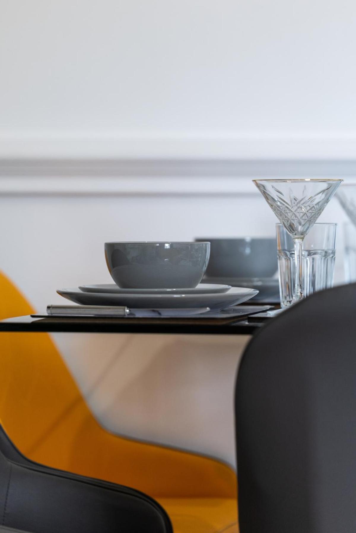 Luxury 4beds West London-mobilerateoffers-zone1-family-tourist-weekly-wifi-sleeps7-netflix! Appartamento Londra