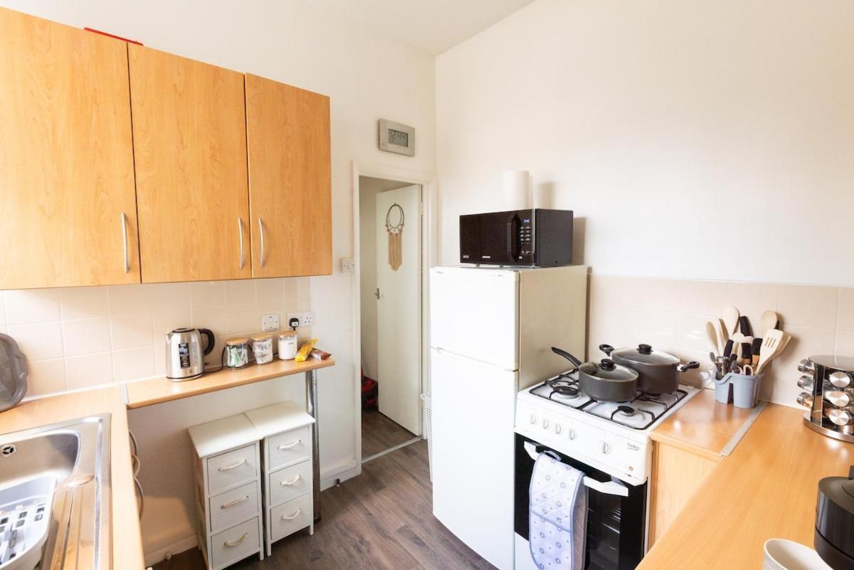 Appartamento Luxury 4beds West London-mobilerateoffers-zone1-family-tourist-weekly-wifi-sleeps7-netflix! *