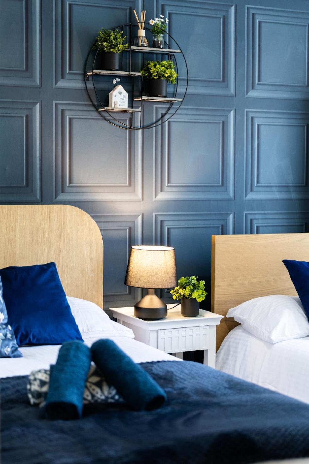 Appartamento Luxury 4beds West London-mobilerateoffers-zone1-family-tourist-weekly-wifi-sleeps7-netflix! Londra